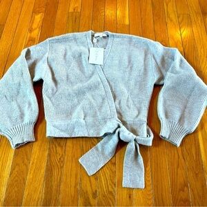 New NWT WAYF Sterling V-Neck Tie Front Sweater Wrap Light Heather Size XS